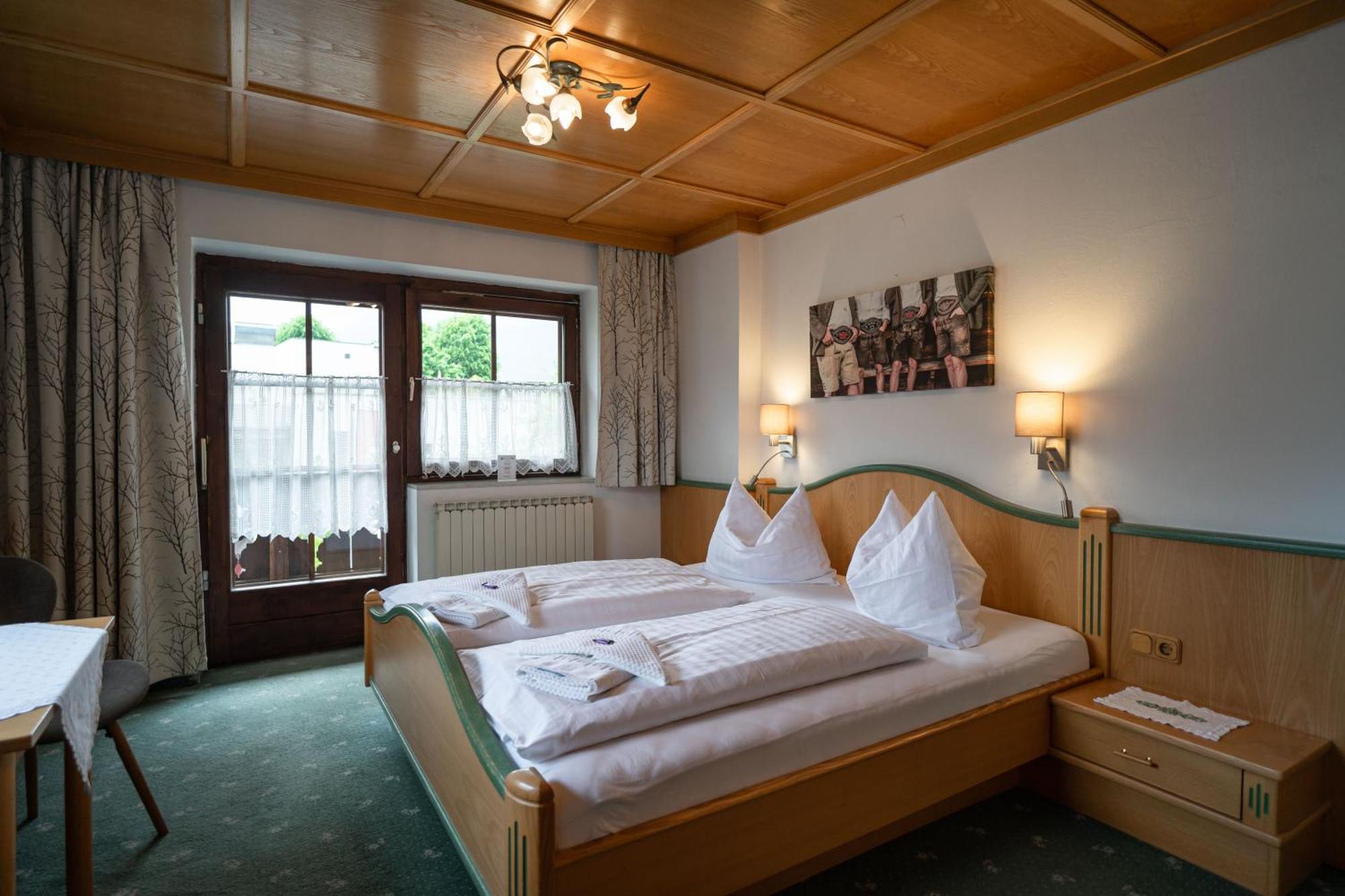 Bed and Breakfast Der Bräuschmied Lofer Exterior foto