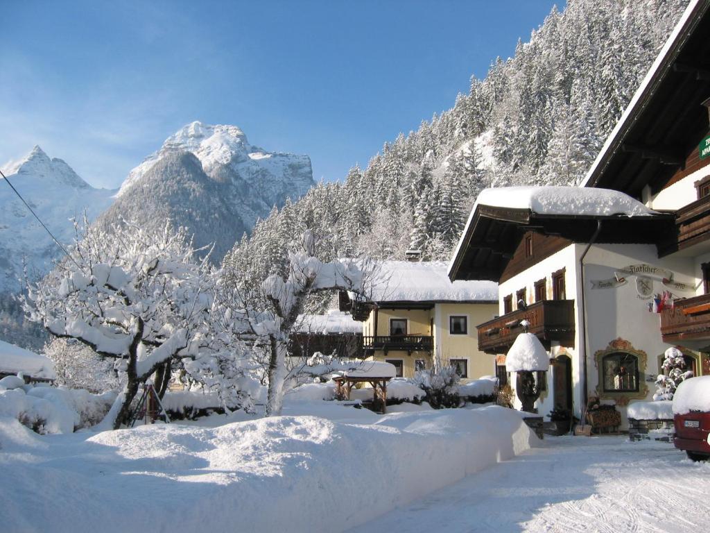 Bed and Breakfast Der Bräuschmied Lofer Exterior foto